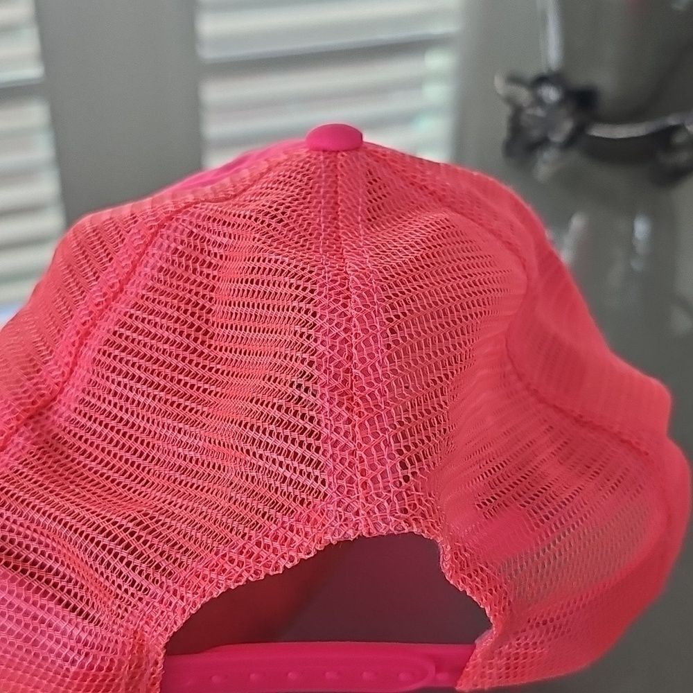 Hot pink hat OSFA - Picture 3 of 6